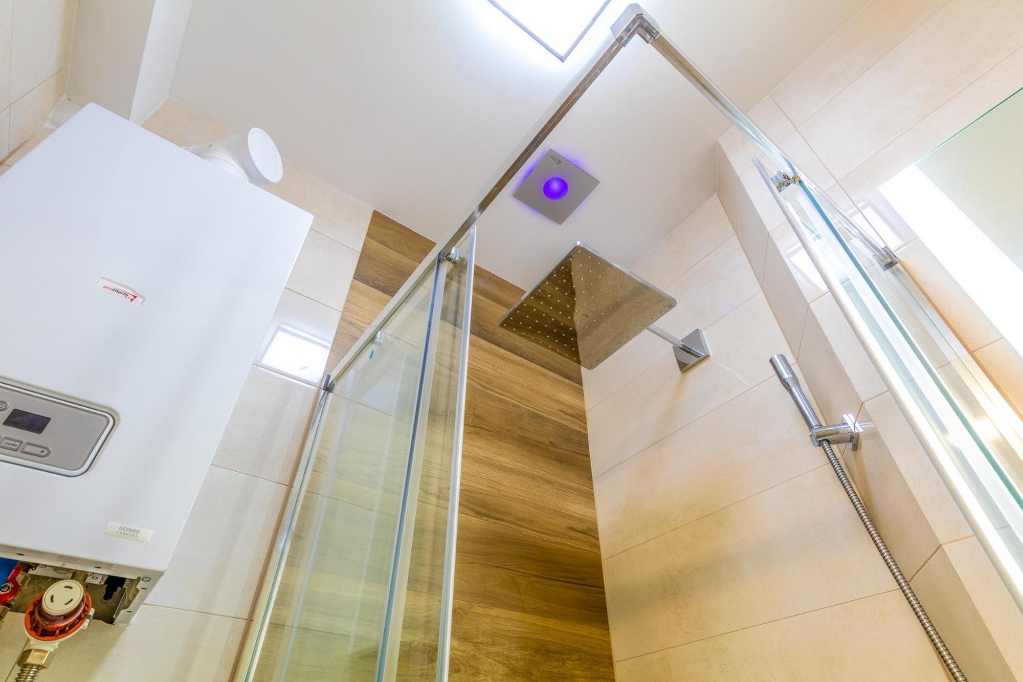 Apartment Sunny Luxury Grebovka Prag