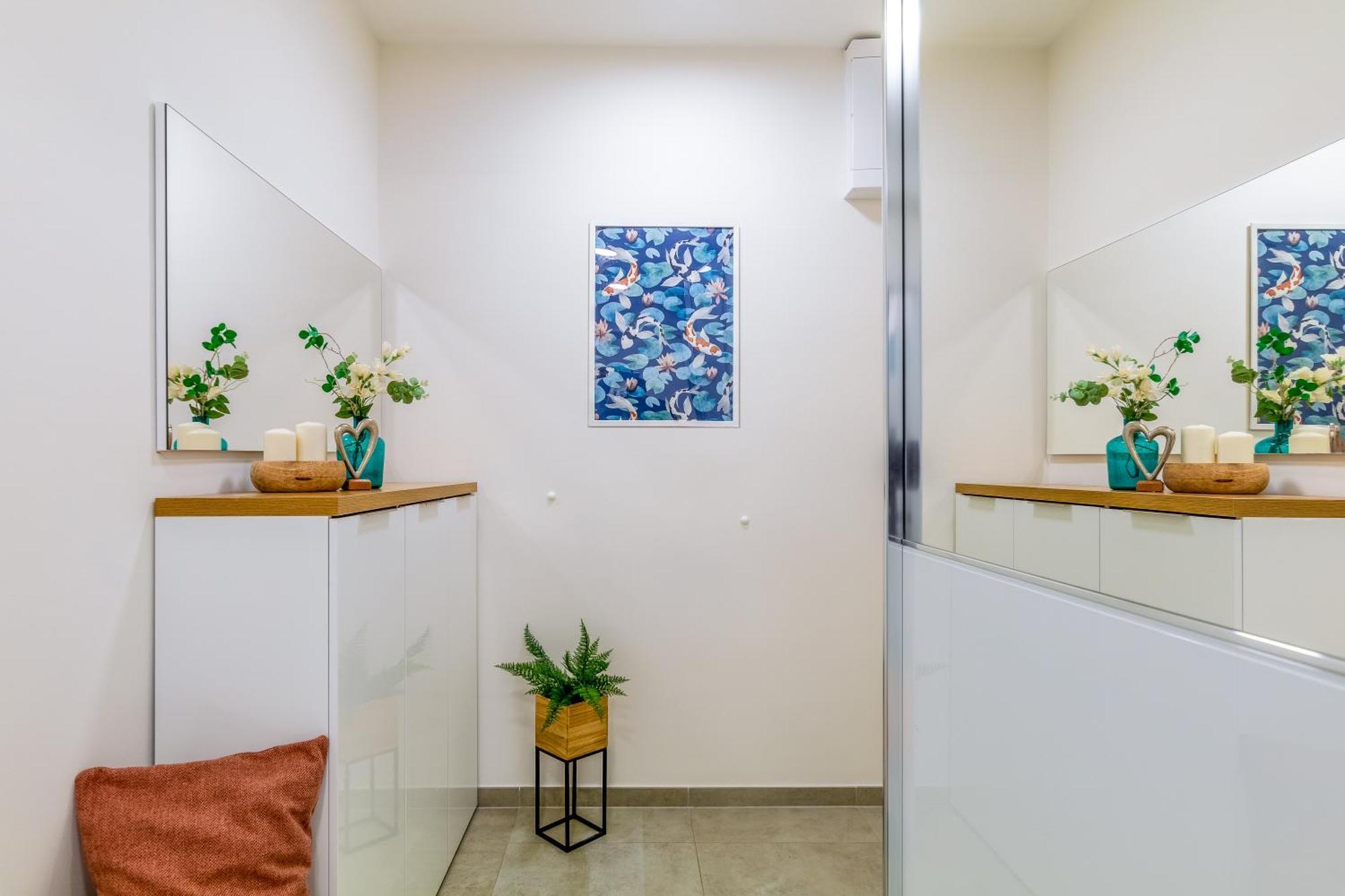 Apartment Sunny Luxury Grebovka *